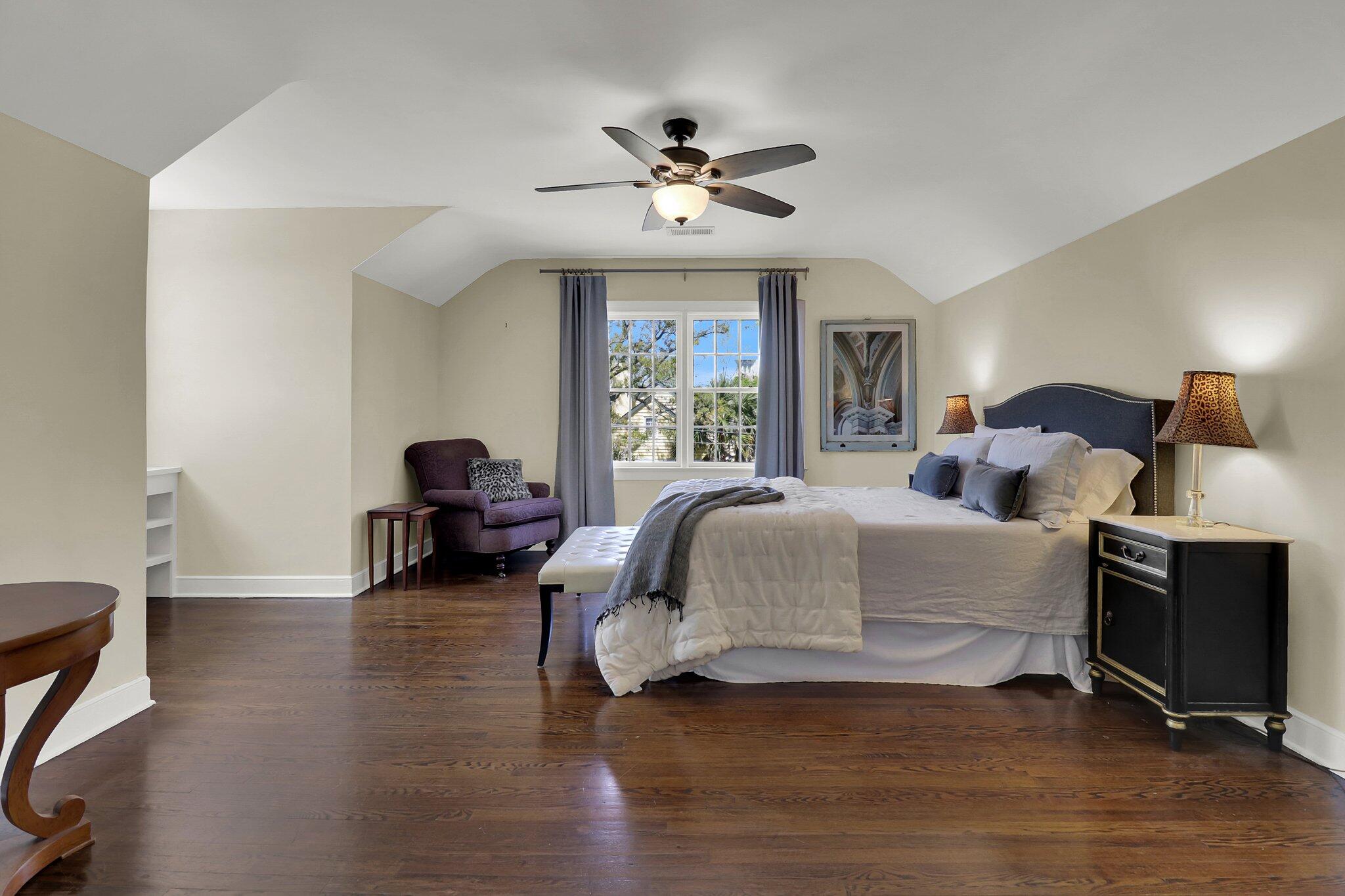 48 Barre Street Charleston, SC 29401 - Photo 36 of 64 CREM-48 Barre St staged-10