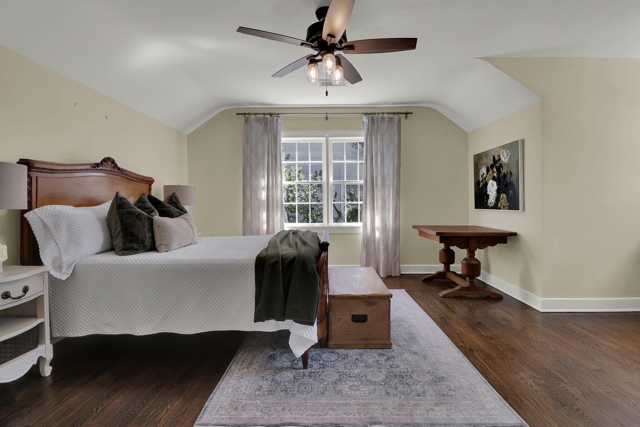 48 Barre Street Charleston, SC 29401 - Photo 40 of 64 CREM-48 Barre St staged-17