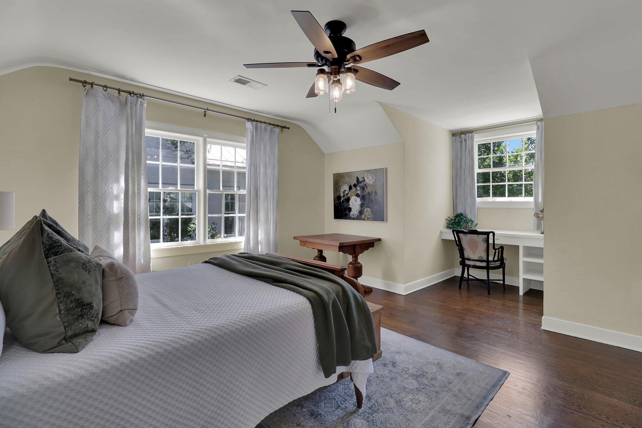 48 Barre Street Charleston, SC 29401 - Photo 41 of 64 CREM-48 Barre St staged-18