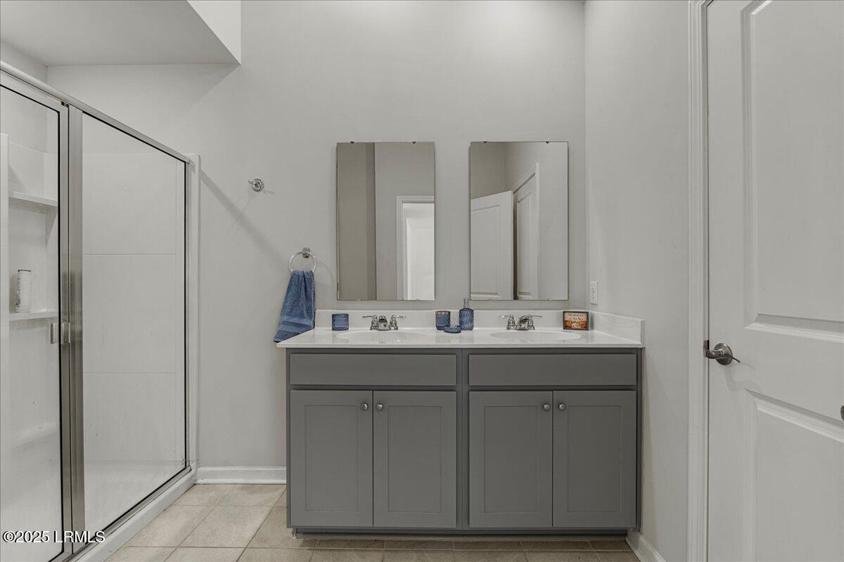 86 Slater Street Bluffton, SC 29909 - Photo 18 of 42 17-Primary Bathroom