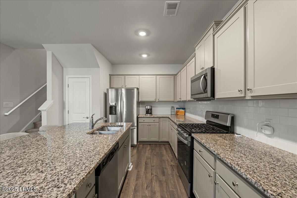 86 Slater Street Bluffton, SC 29909 - Photo 2 of 42 10-Kitchen