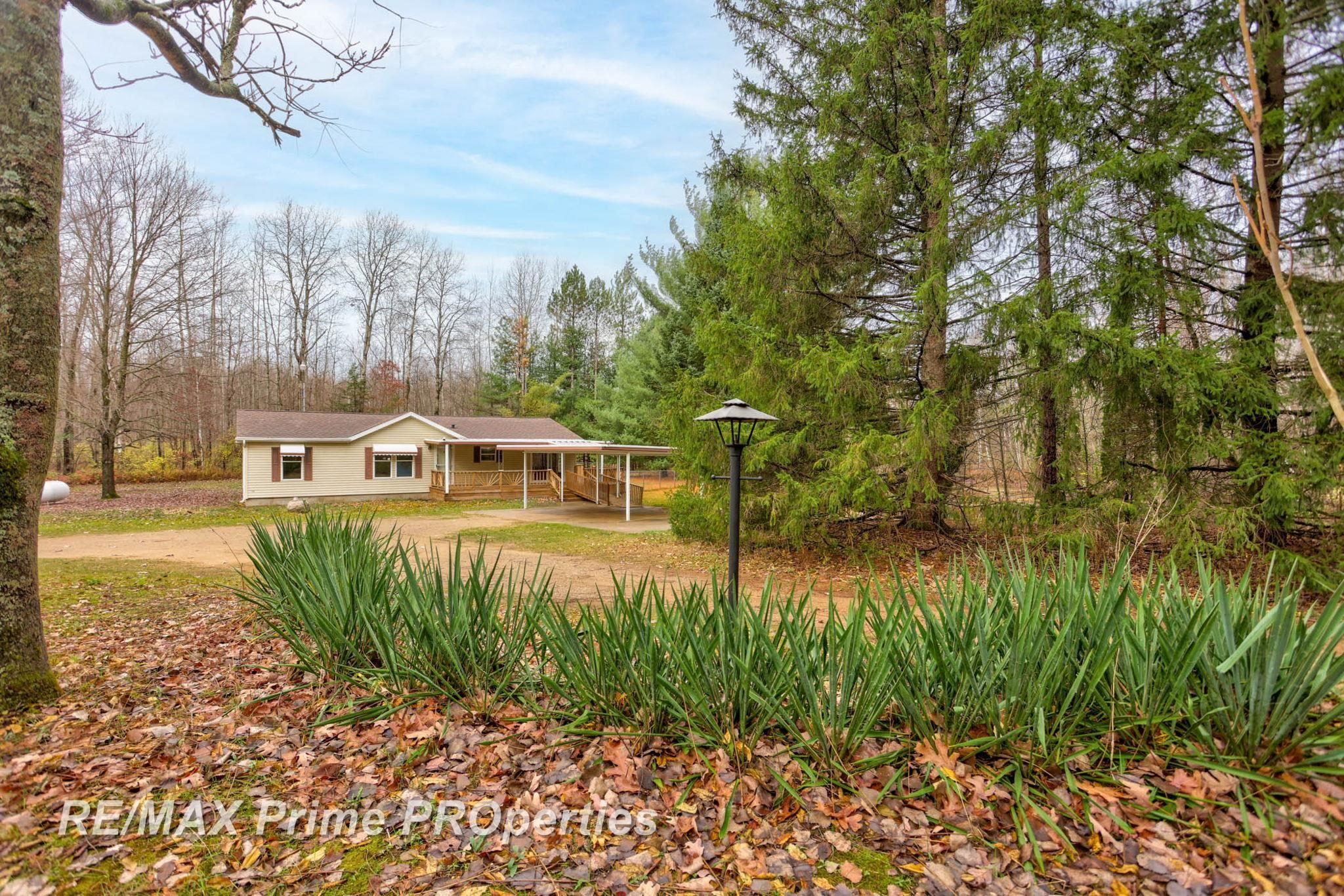 7118 Irish Road Millington, MI 48746 - Photo 36 of 49 Gallery Image 36