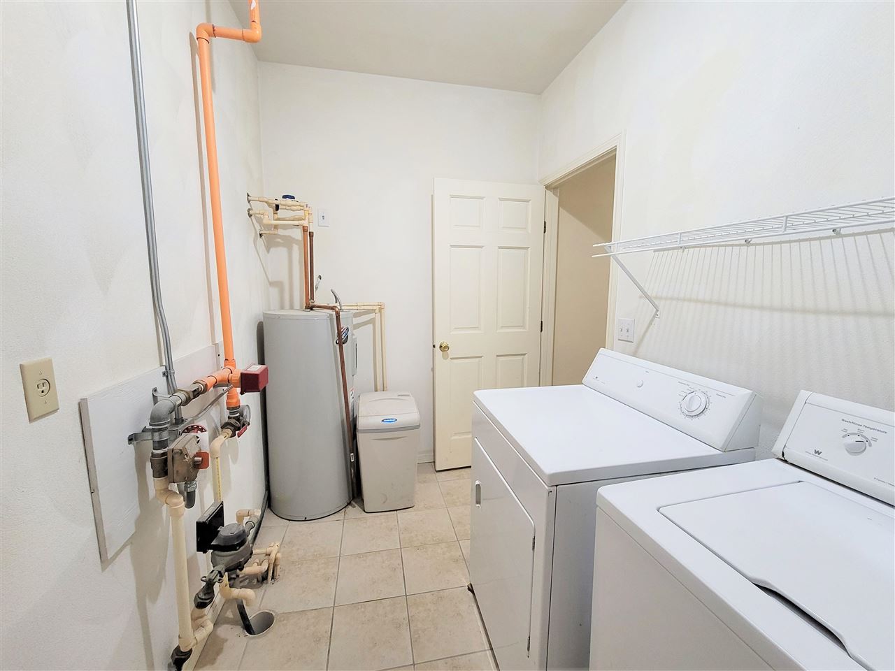 10138 B Monarch Road Roscoe, IL 61073 - Photo 22 of 24 a utility room with dryer and washer