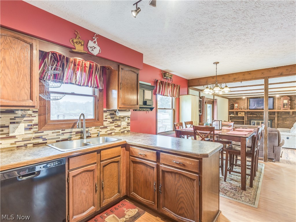 3650 Hemphill Road Norton, OH 44203 - Photo 3 of 31 Gallery Image 3