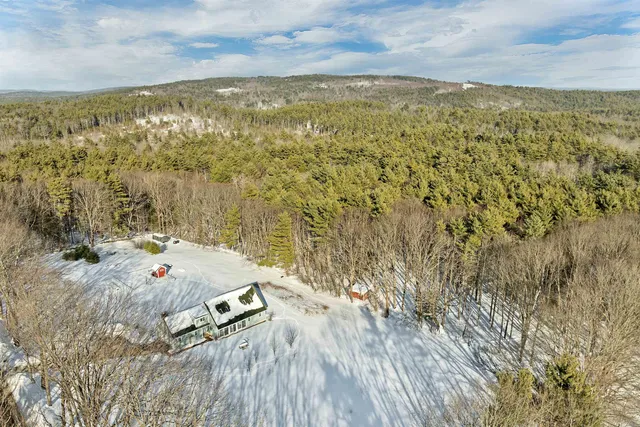 $554,900 | 93 Perley Road, Francestown, NH 03043