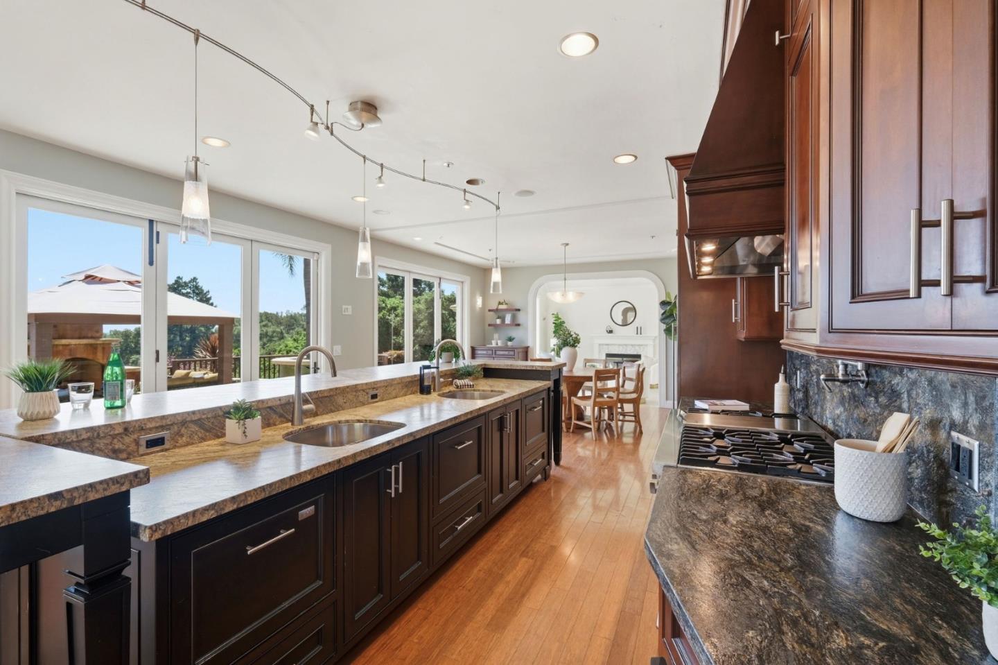 380 Mockingbird Ridge Road Watsonville, CA 95076 - Photo 18 of 67