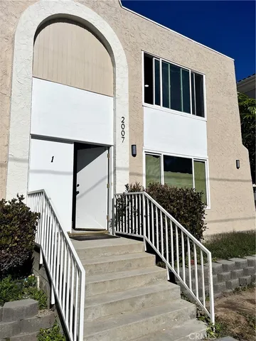 $4,650 | 2007 Huntington Lane, Unit 1, Redondo Beach, CA 90278