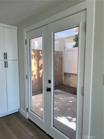 $4,650 | 2007 Huntington Lane, Unit 1, Redondo Beach, CA 90278