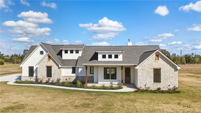 $699,900 | 13558 Hudson Farms, Hearne, TX 77859