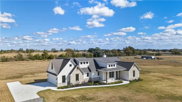 $699,900 | 13558 Hudson Farms, Hearne, TX 77859