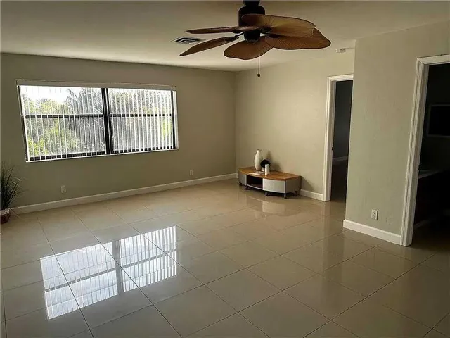 $2,300 | 105 South Riverside Drive, Unit 303, Pompano Beach, FL 33062