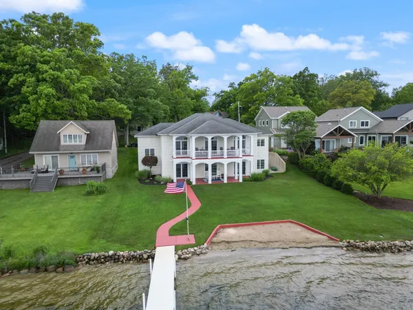 $1,579,000 | 1332 Country Club Terrace, Warsaw, IN 46580