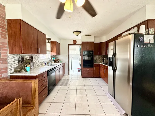 $290,000 | 8404 South 79th Avenue, Justice, IL 60458
