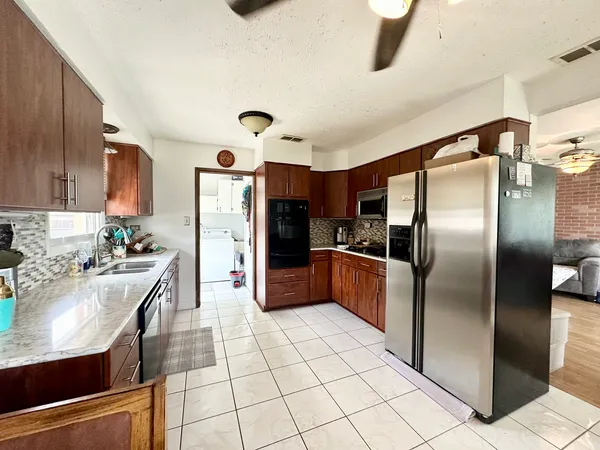 $290,000 | 8404 South 79th Avenue, Justice, IL 60458