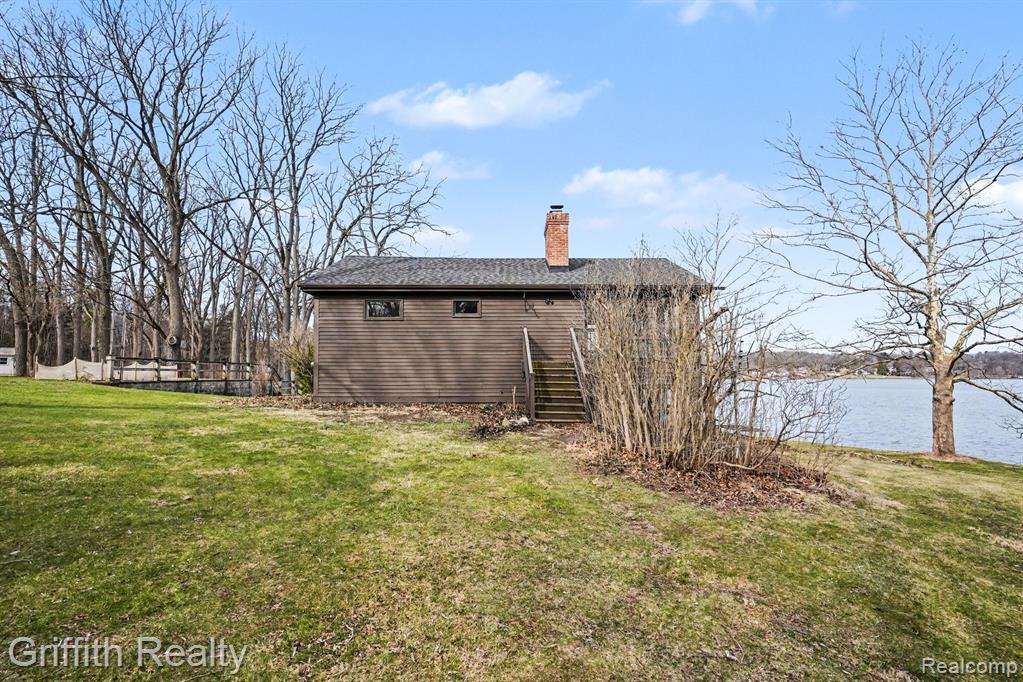 11616 Hall Road Whitmore Lake, MI 48189 - Photo 22 of 27 Gallery Image 22