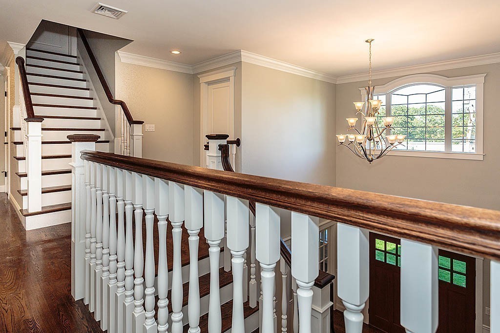 8 Andrews Road Winchester, MA 01890 - Photo 4 of 30 Gallery Image 4