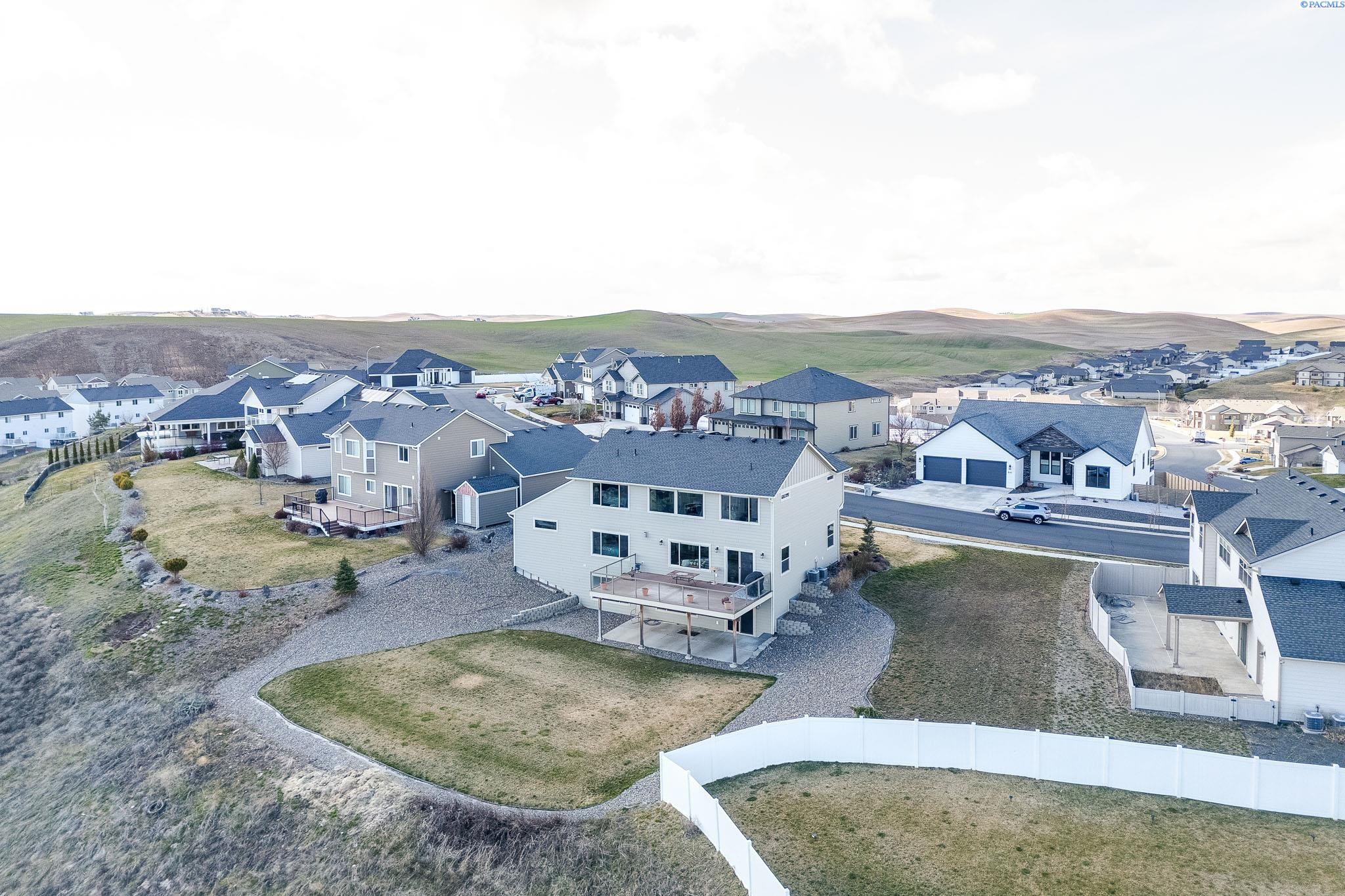 810 Southwest Windy Point Court Pullman, WA 99163 - Photo 48 of 50 Gallery Image 48