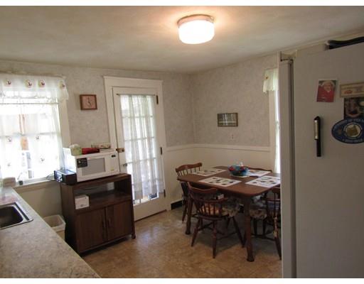 217 Windham Road Pelham, NH 03076 - Photo 8 of 29
