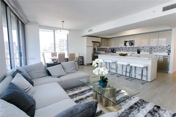 $7,500 | 2600 East Hallandale Beach Boulevard, Unit T2002, Hallandale Beach, FL 33009