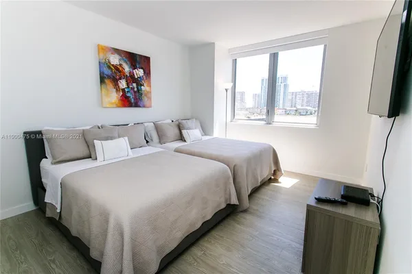 $7,500 | 2600 East Hallandale Beach Boulevard, Unit T2002, Hallandale Beach, FL 33009