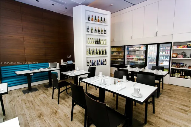 $7,500 | 2600 East Hallandale Beach Boulevard, Unit T2002, Hallandale Beach, FL 33009