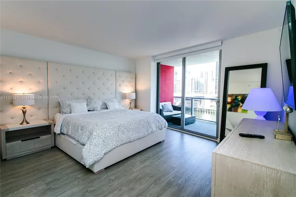 $7,500 | 2600 East Hallandale Beach Boulevard, Unit T2002, Hallandale Beach, FL 33009