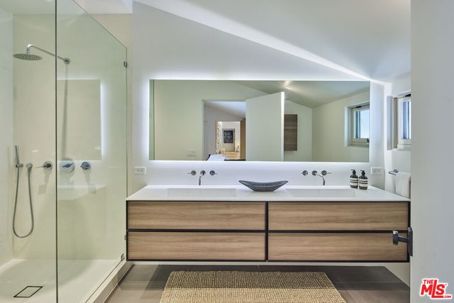 $11,440,000 | 3511 Cross Creek Lane, Malibu, CA 90265