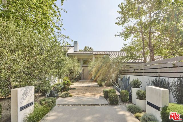 $11,440,000 | 3511 Cross Creek Lane, Malibu, CA 90265