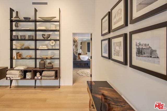 $11,440,000 | 3511 Cross Creek Lane, Malibu, CA 90265