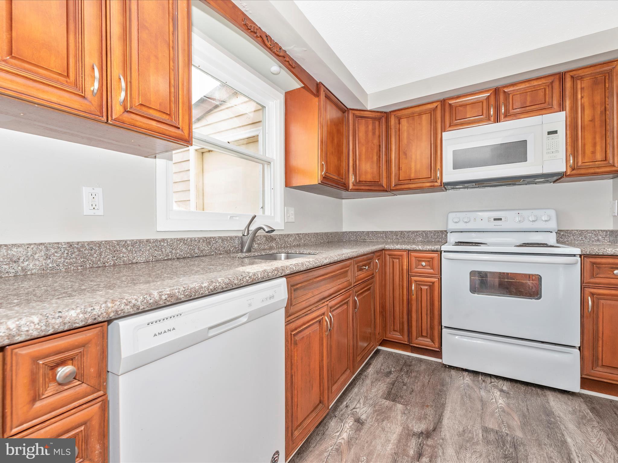 194 Stonegate Drive Frederick, MD 21702 - Photo 12 of 36 Kitchen