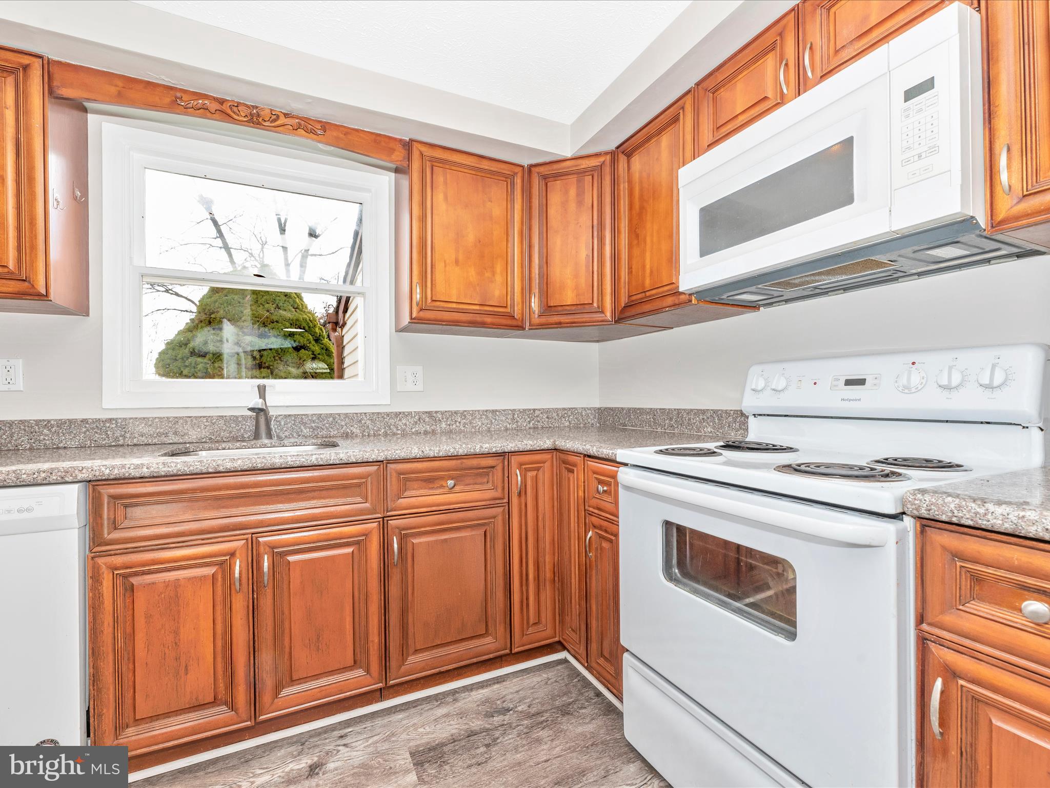 194 Stonegate Drive Frederick, MD 21702 - Photo 13 of 36 Kitchen