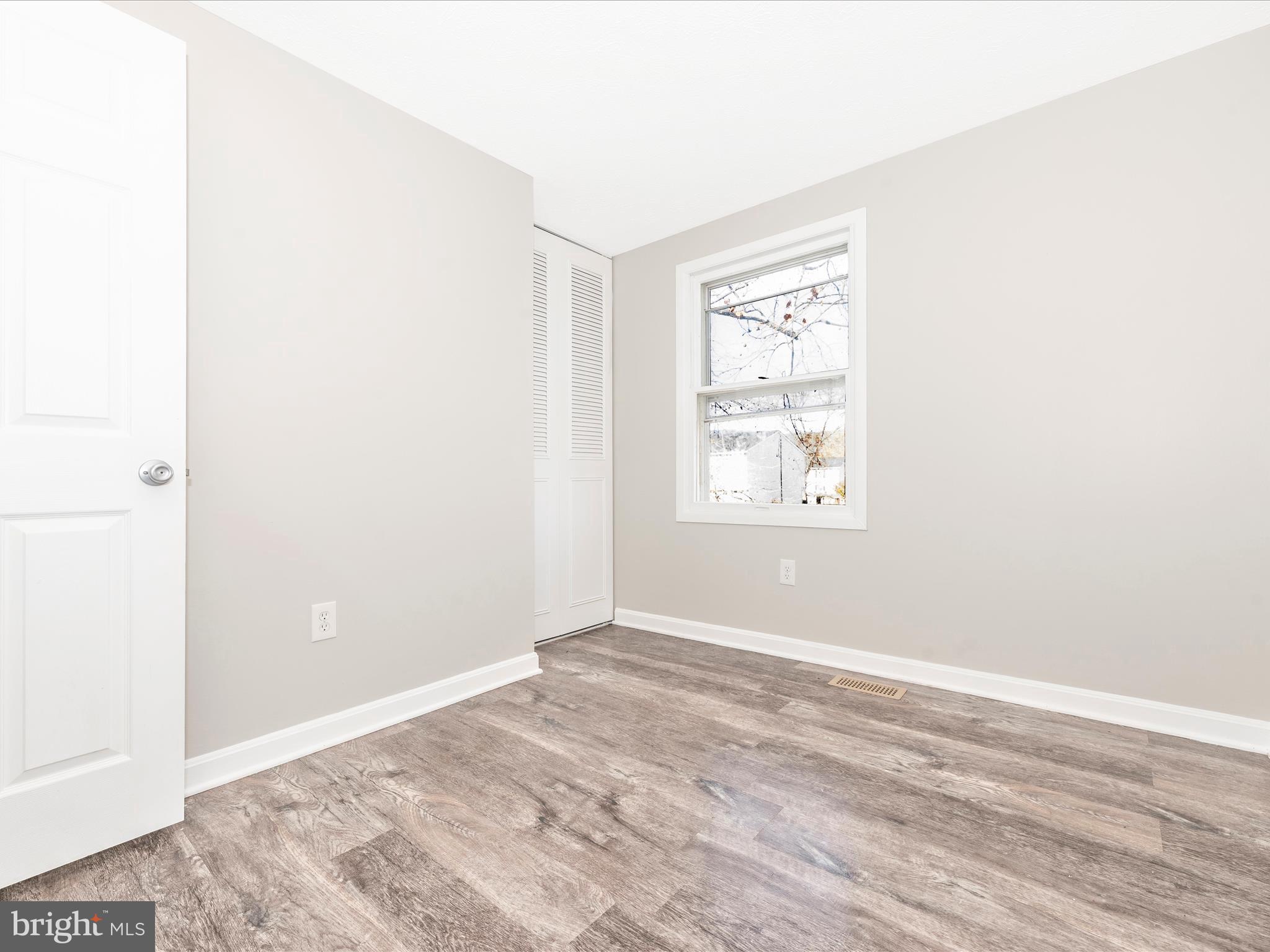 194 Stonegate Drive Frederick, MD 21702 - Photo 25 of 36 Bedroom 3