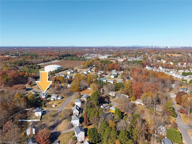 $315,000 | 1008 Kingstree Ridge Drive, Winston-Salem, NC 27127