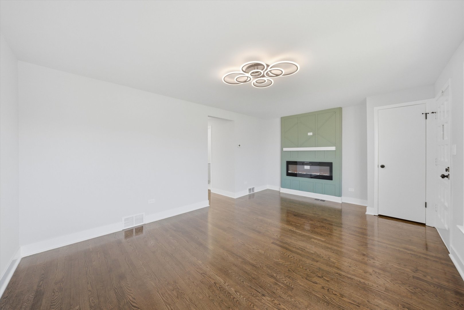 2811 West 82nd Street Chicago, IL 60652 - Photo 6 of 50