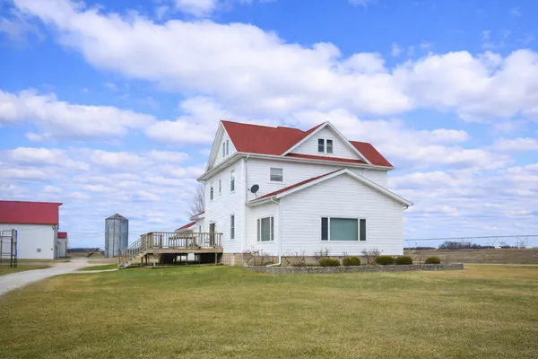 $395,000 | 9041 Polo Road, Rock Falls, IL 61071