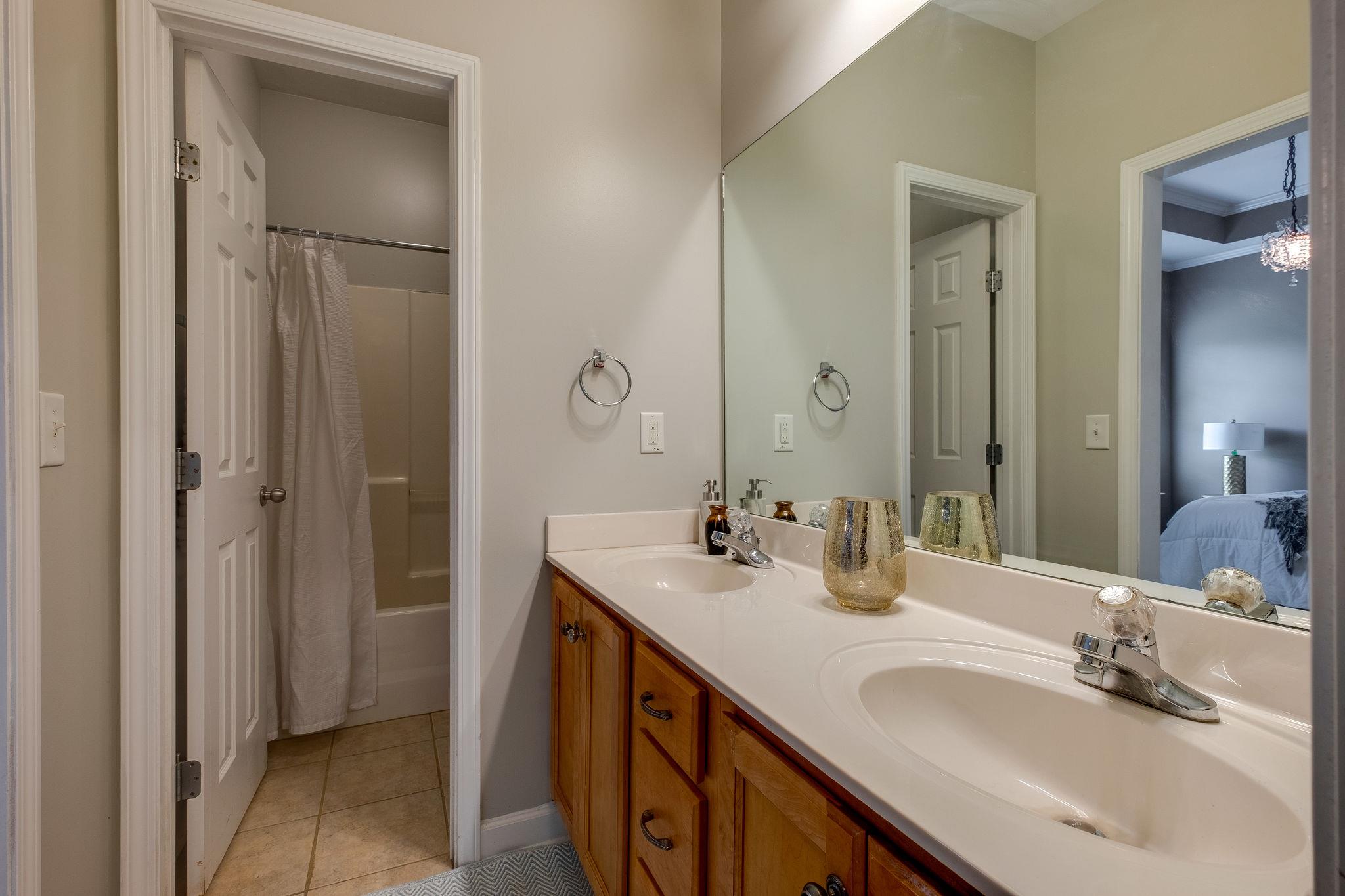 1021 Golf View Way Spring Hill, TN 37174 - Photo 19 of 30 Full Bath & Walk In Closet