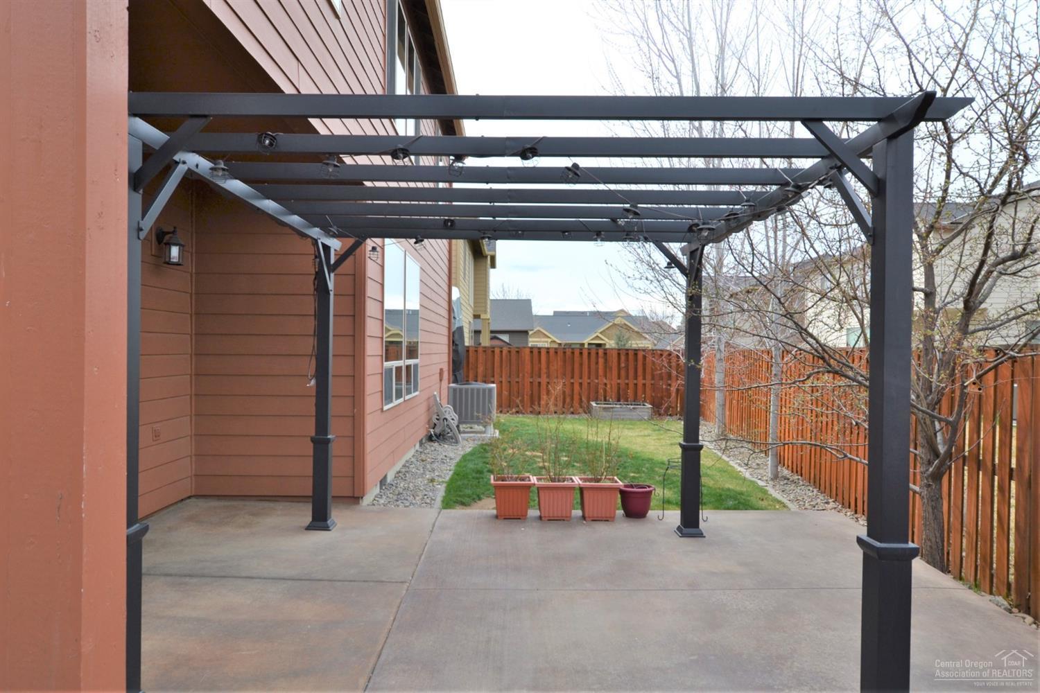 779 Northwest 28th Loop Redmond, OR 97756 - Photo 23 of 25 Additional Photo