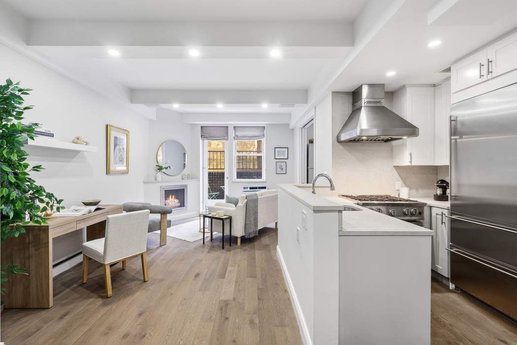 64 East 94th Street, Unit 1G Manhattan, NY 10128 - Photo 6 of 15