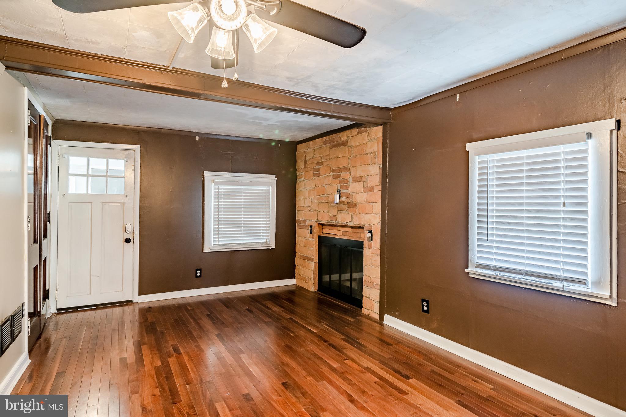 Farmhouse living room