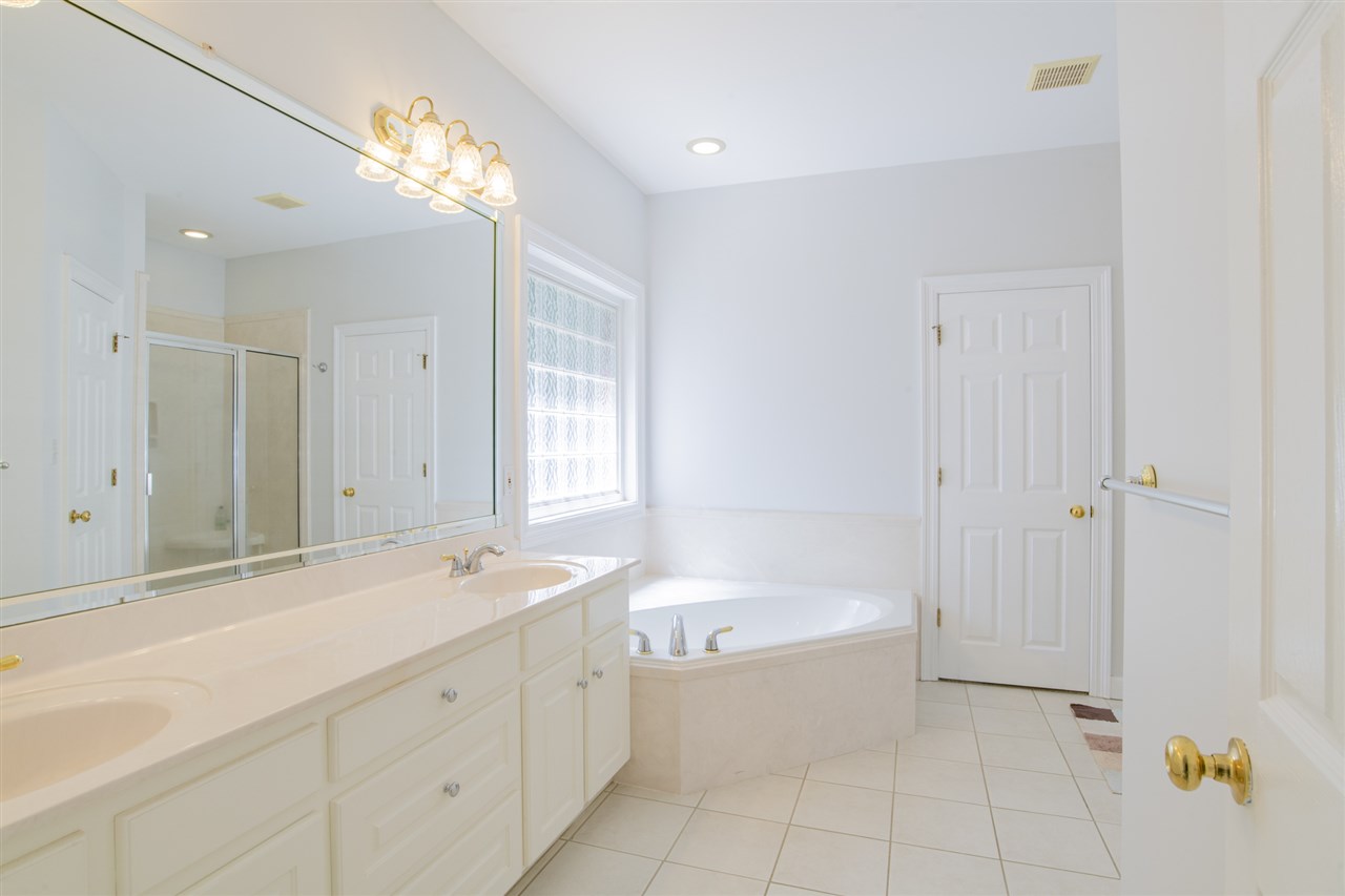 5 Bugle Retreat Daphne, AL 36527 - Photo 17 of 26 Master Bath