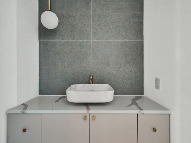 $4,950 | 2100 Bighorn, Leander, TX 78641