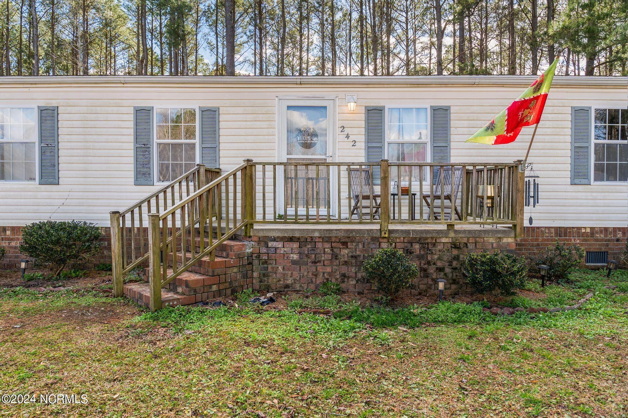 242 Shingle Brook Road New Bern, NC 28560 - Photo 12 of 49 Front