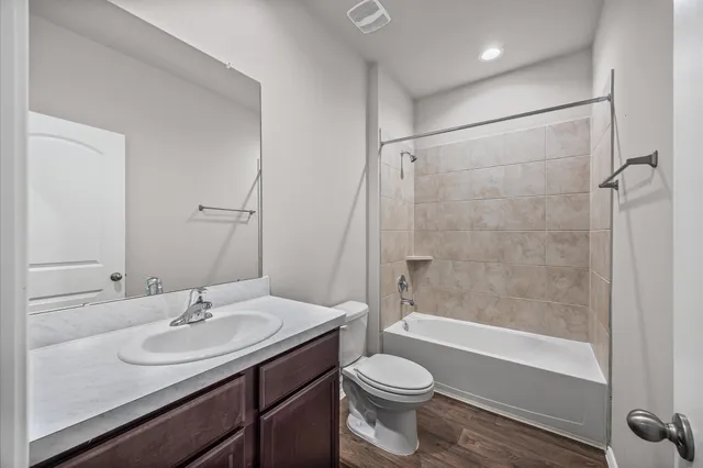 $289,000 | 23522 Wedgewood Cliff Way, Spring, TX 77373