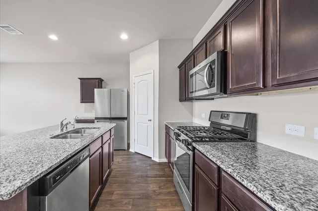 $289,000 | 23522 Wedgewood Cliff Way, Spring, TX 77373