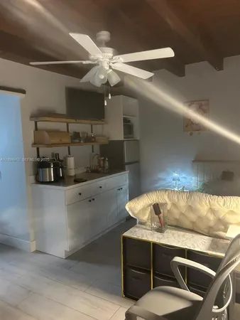 $1,450 | South Miami, South Miami, FL 33143