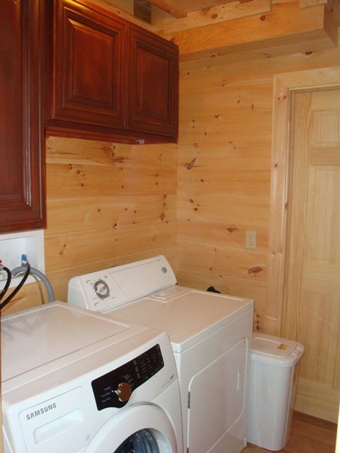 3285 Brush Road Lewisburg, WV 24901 - Photo 33 of 47 Laundry Room