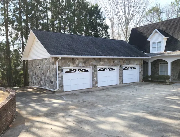 $1 | 1410 Hunters Trail, Anderson, SC 29625