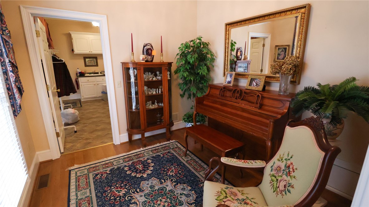 1410 Hunters Trail Anderson, SC 29625 - Photo 9 of 43