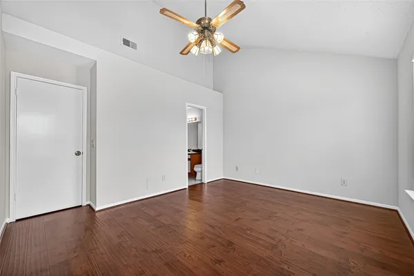 $1,800 | 2910 Grants Lake Boulevard, Unit 1702, Sugar Land, TX 77479