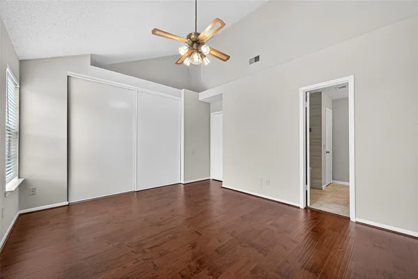 $1,800 | 2910 Grants Lake Boulevard, Unit 1702, Sugar Land, TX 77479